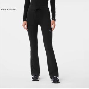 FIGS High Waisted Seville Flare Scrub Legging BLACK Size Small BNWT